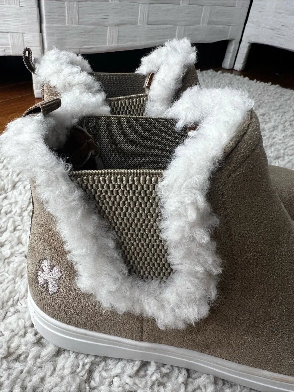 GIRLS LUCKY BRAND FAUX SUEDE/FUR BOOTS SZ 13 NWT